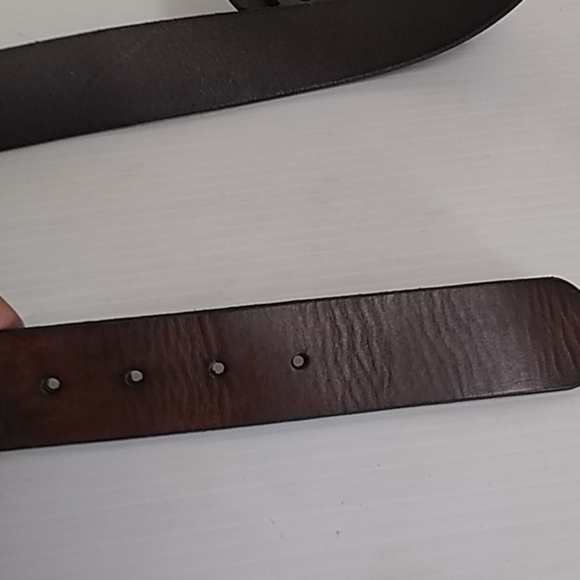 True religion genuine leather belt size 32 waist - Picture 3 of 5